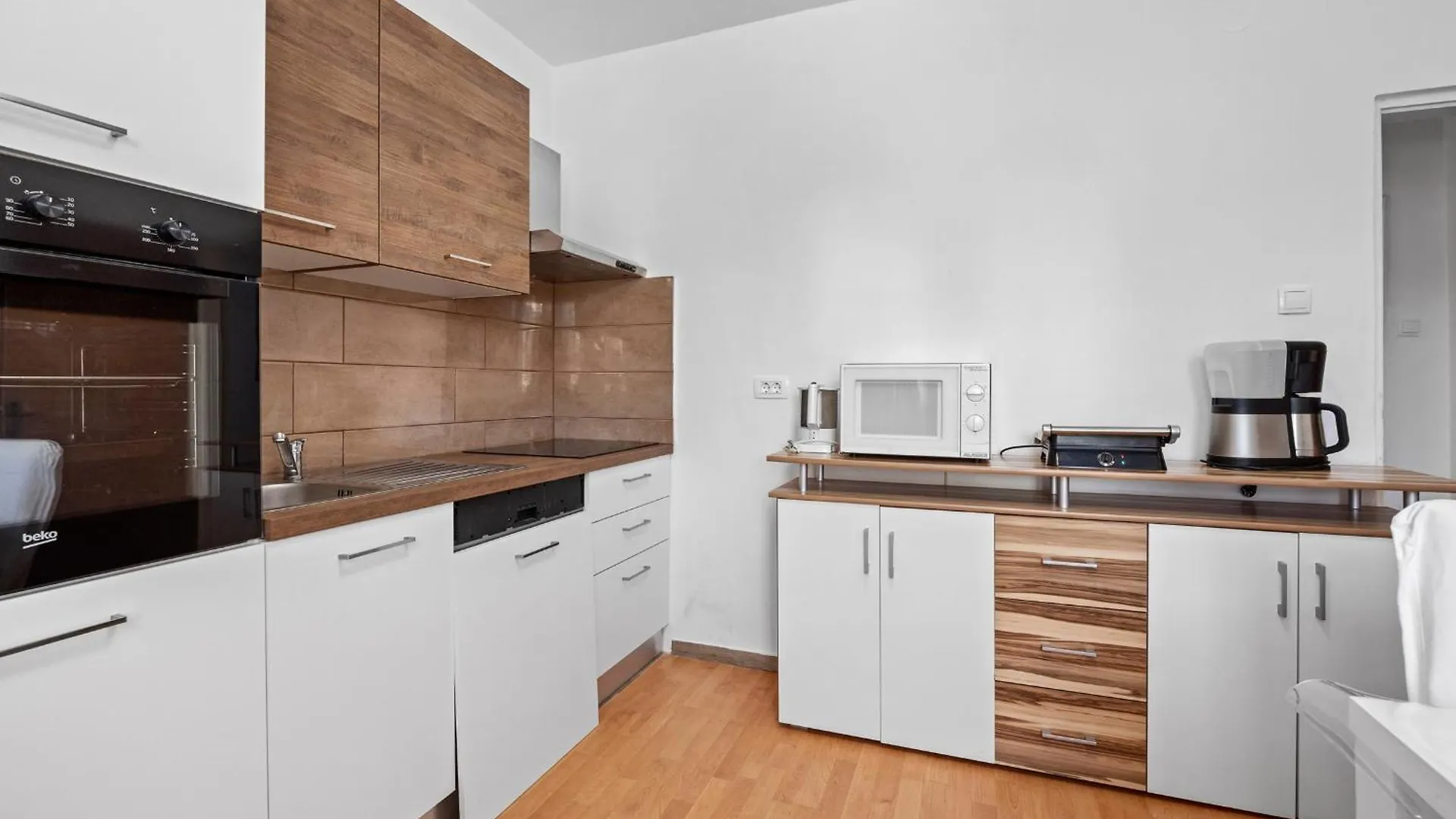Apartments Emily Kampor 0*,  Croatia