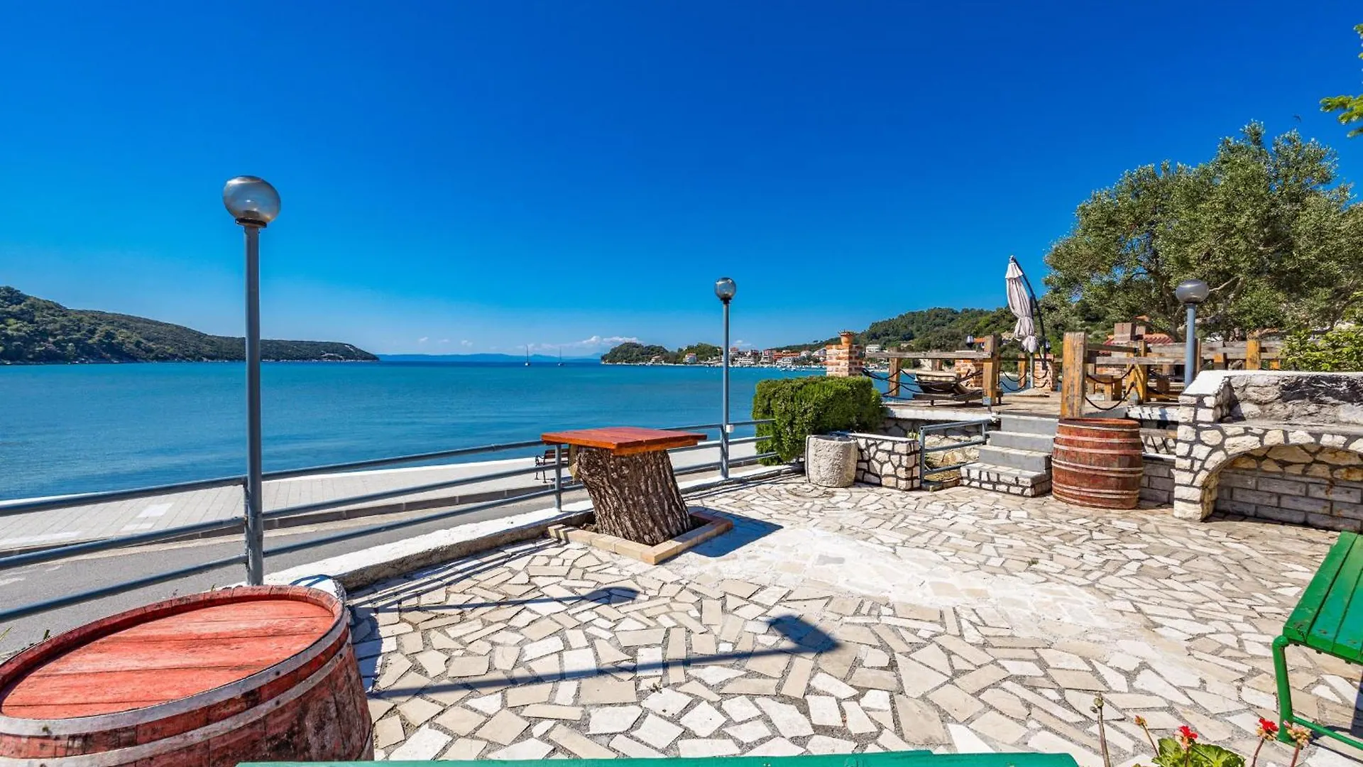 Apartments Emily Kampor Croatia